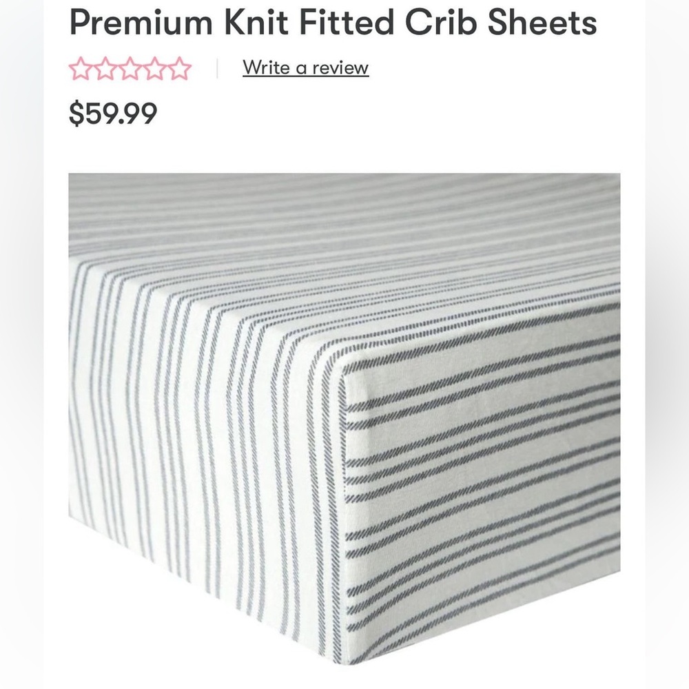 Copper pearl fitted crib sheet in good preloved condition.